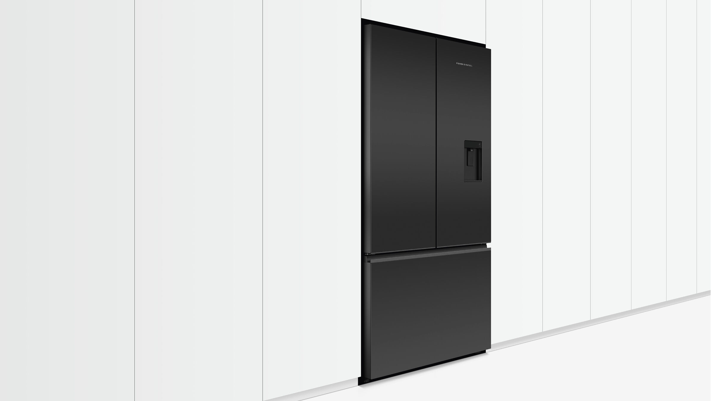 569L Series 7 French Door Refrigerator Freezer, Ice & Water