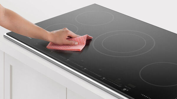 EASY CLEANING