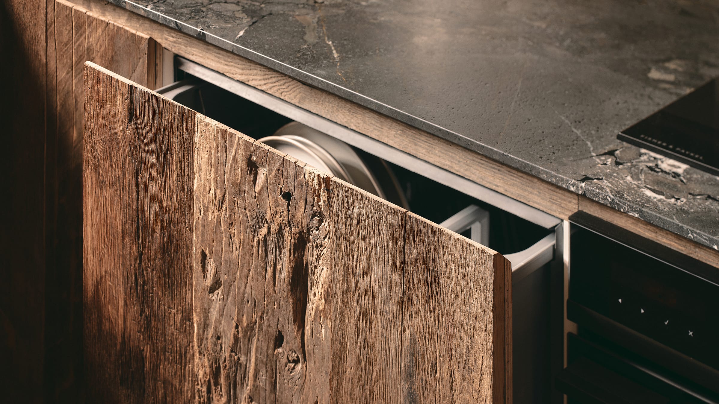 Fisher & Paykel Integrated DishDrawer™ Dishwasher