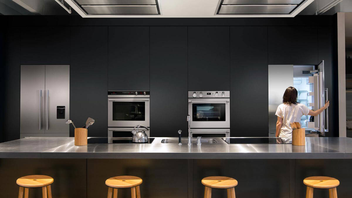 Demonstration Kitchen Featuring Fisher & Paykel Appliances at Newyork Experience Center.