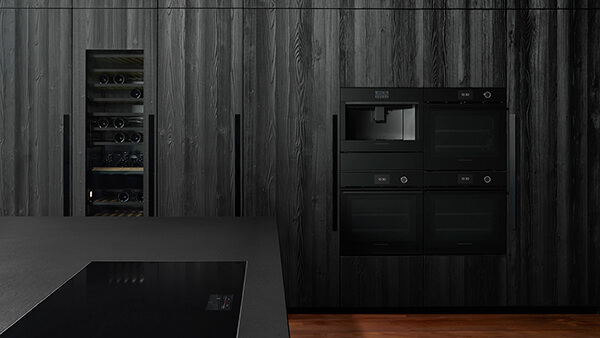Dark modern kitchen cabinetry