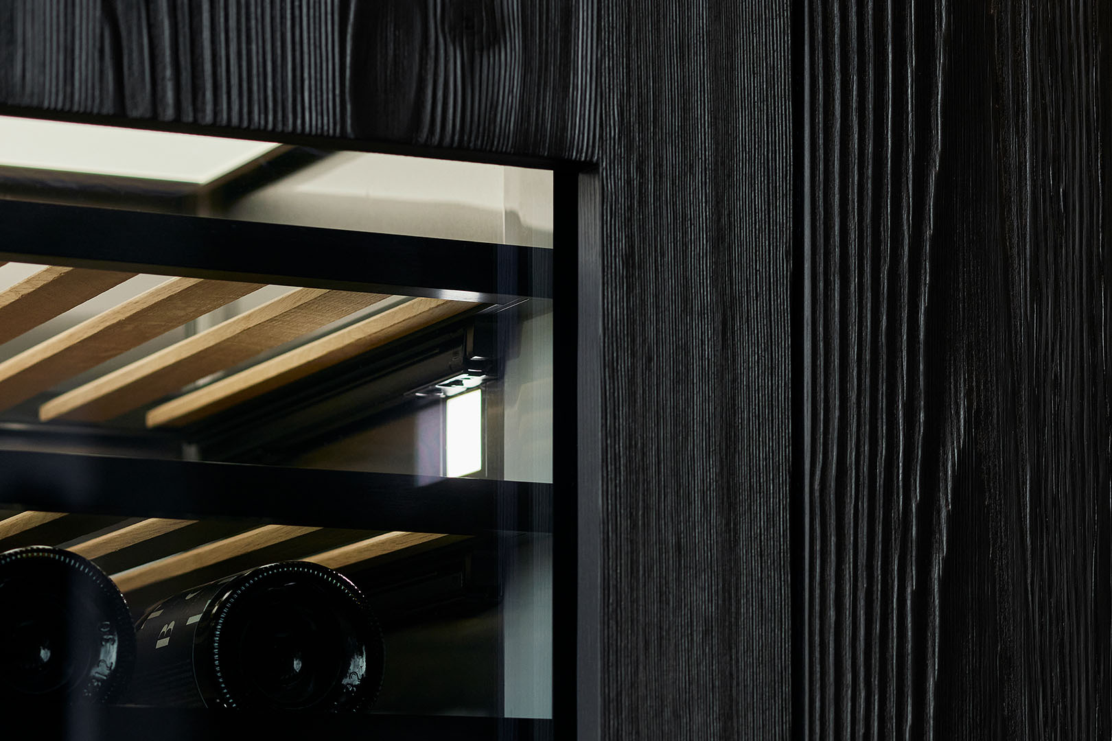 The kitchen's Integrated Refrigerator